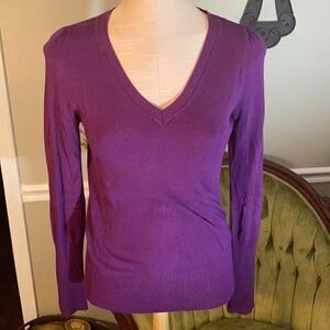 BONGO sweater with lace accent on back. Women’s L.